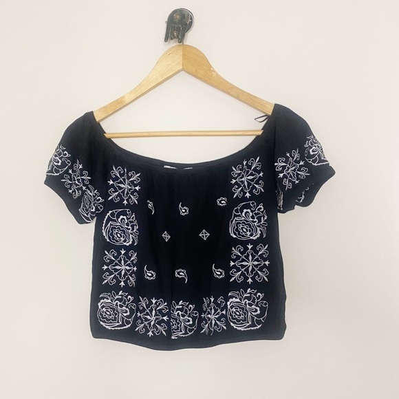 Express Tops - Express Embroidered Floral Crop Top‎